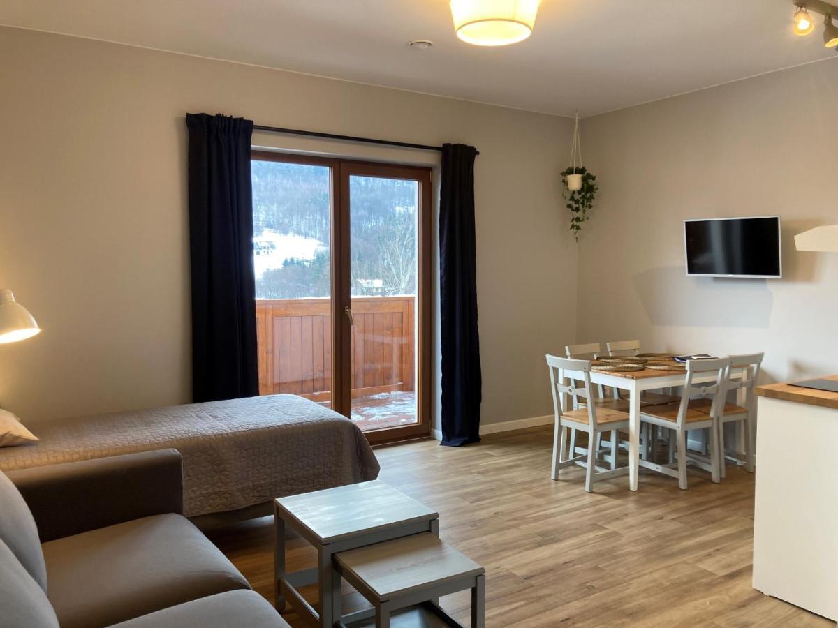 Apartamenty Black Lion Pcim Exteriör bild