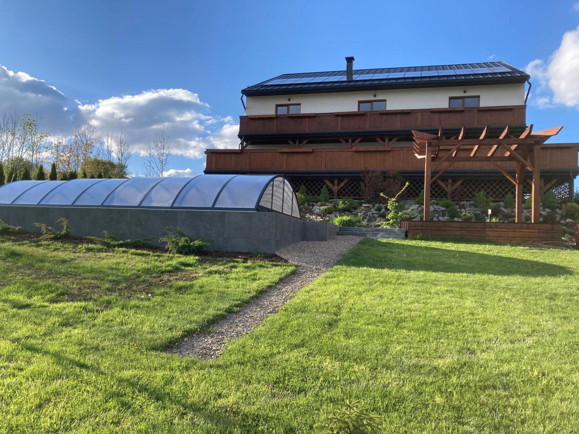 Apartamenty Black Lion Pcim Exteriör bild