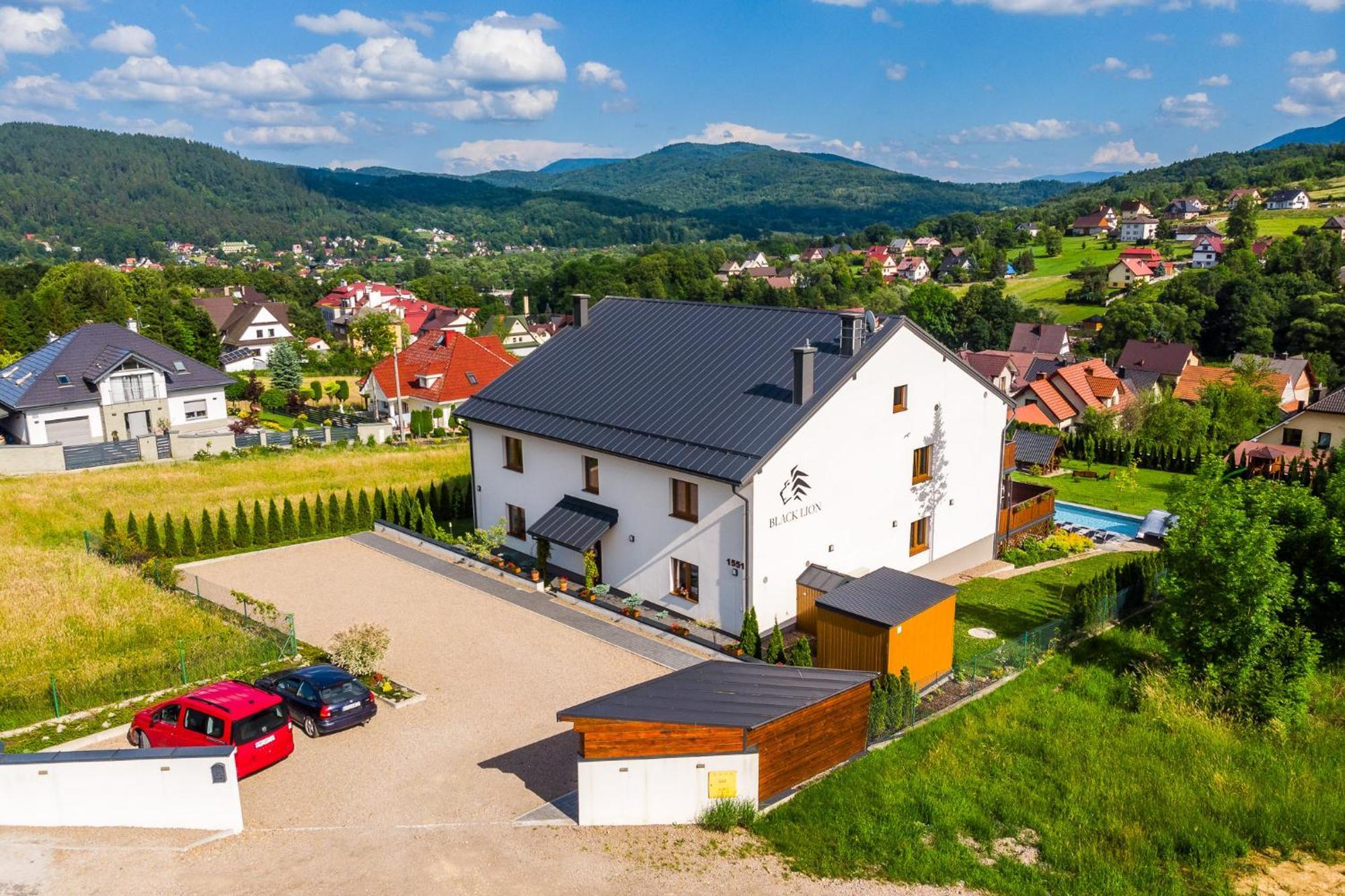 Apartamenty Black Lion Pcim Exteriör bild